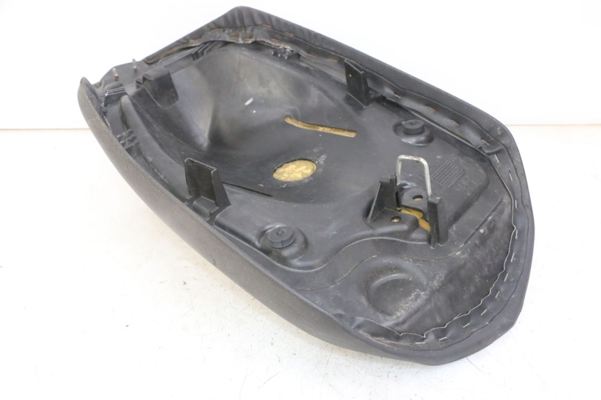 photo de VOORZITJE PEUGEOT JET FORCE CARBU 50 (2003 - 2016) - Technische close-up