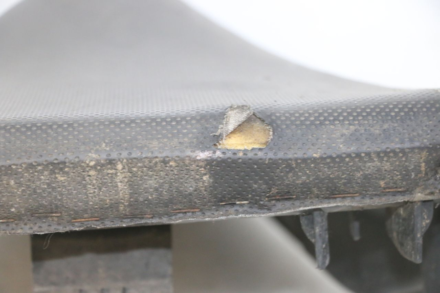 photo de VOORZITJE PEUGEOT SATELIS 125 (2013 - 2018) - Kenmerkende details