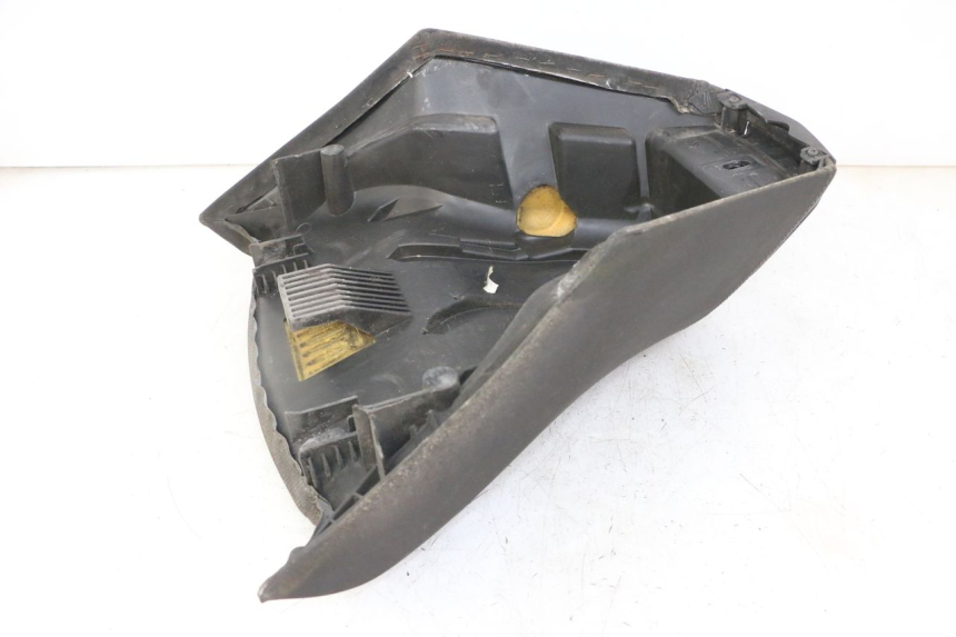 photo de VOORZITJE PEUGEOT SATELIS 125 (2013 - 2018) - Zoom op gebruiksstaat