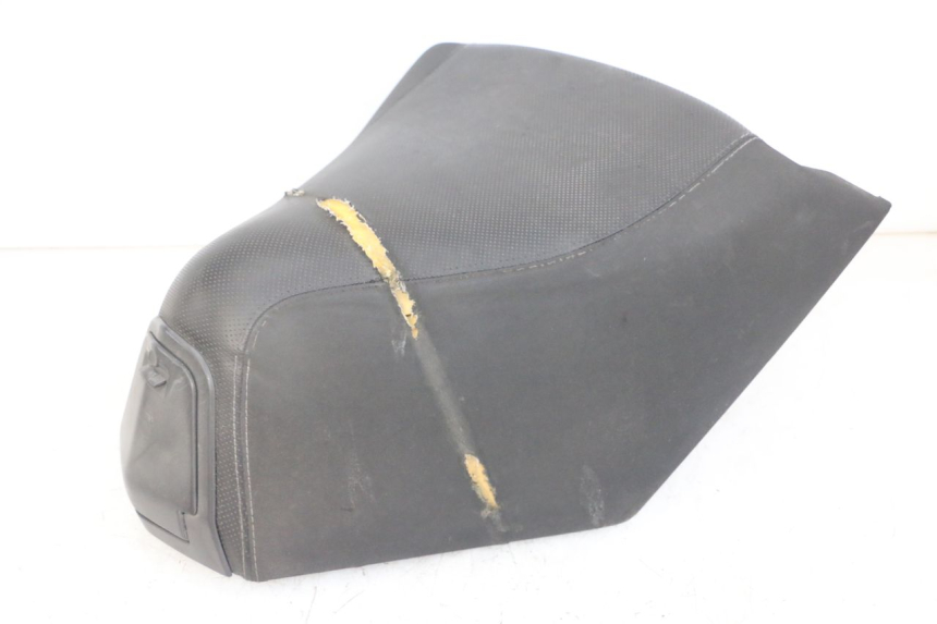 photo de VOORZITJE PEUGEOT SATELIS 125 (2013 - 2018) - Kenmerkende details