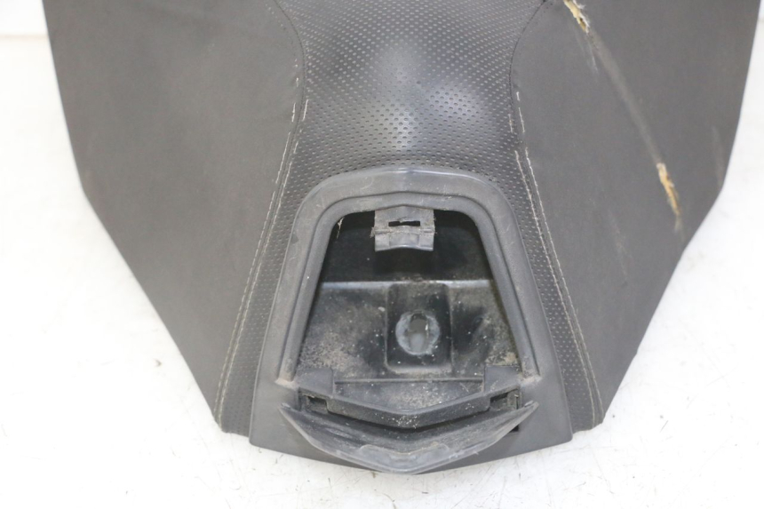 photo de VOORZITJE PEUGEOT SATELIS 125 (2013 - 2018) - Detailaanzicht