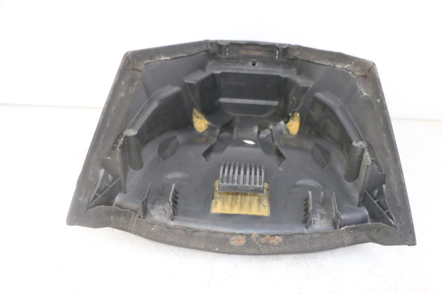 photo de VOORZITJE PEUGEOT SATELIS 125 (2013 - 2018) - Bevestigingspunten