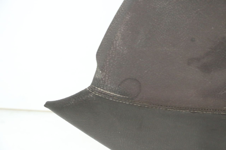 photo de VOORZITJE PEUGEOT SATELIS 125 (2006 - 2009) - Zoom op componenten