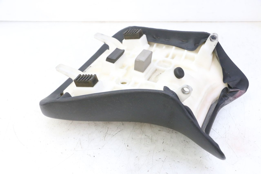 photo de VOORZITJE SUZUKI SV S 650 (2003 - 2009) - Bevestigingspunten