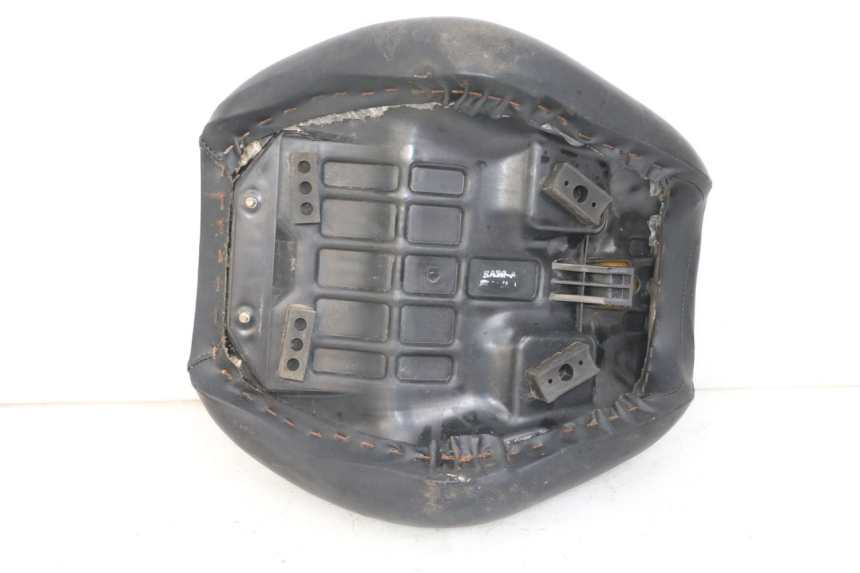 photo de VOORZITJE DAELIM VL DAYSTAR 125 (2000 - 2011) - Bevestigingspunten