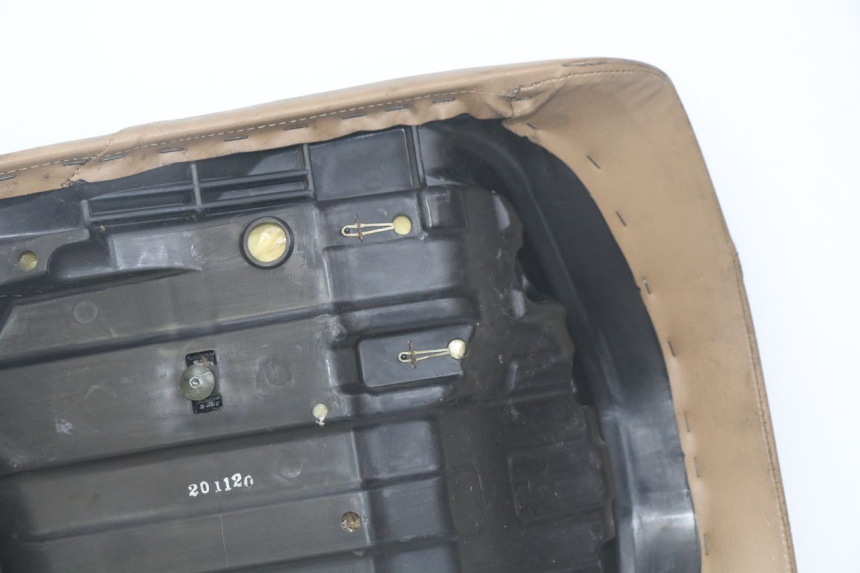 photo de VOORZITJE YAMAHA YP MAJESTY 400 (2004 - 2008) - Zoom op componenten