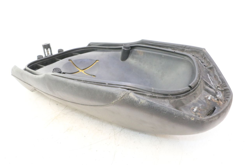 photo de VOORZITJE YAMAHA YP MAJESTY 125 (1998 - 2001) - Markeringen en referenties