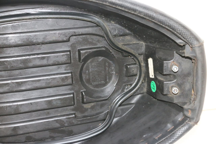 photo de ZITSEL MBK BOOSTER SPIRIT NAKED 50 (2004 - 2017) - Zoom op componenten