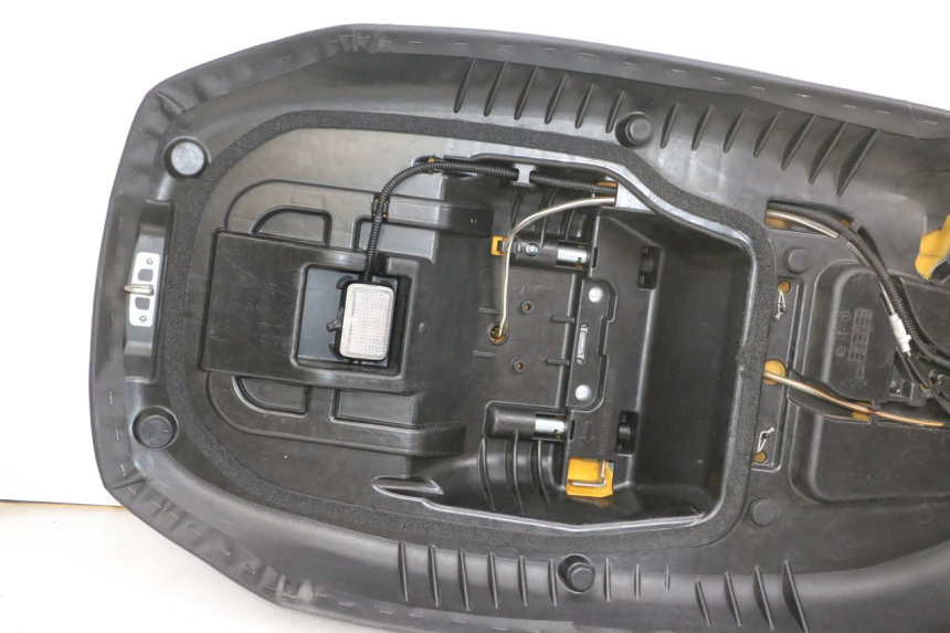 photo de ZITSEL SUZUKI BURGMAN 650 (2013 - 2020) - Detailaanzicht