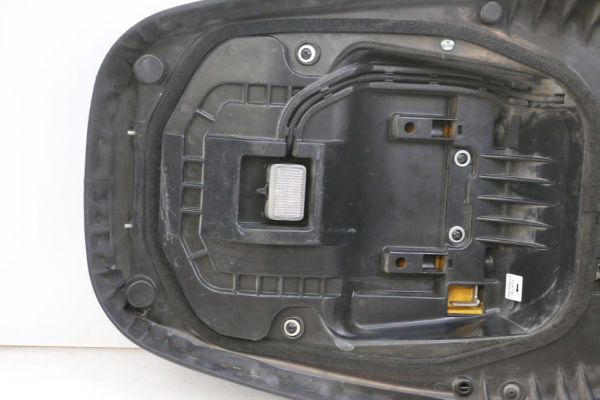 photo de ZITSEL SUZUKI BURGMAN EXECUTIVE ABS 650 (2006 - 2012) - Hoofdaanzicht