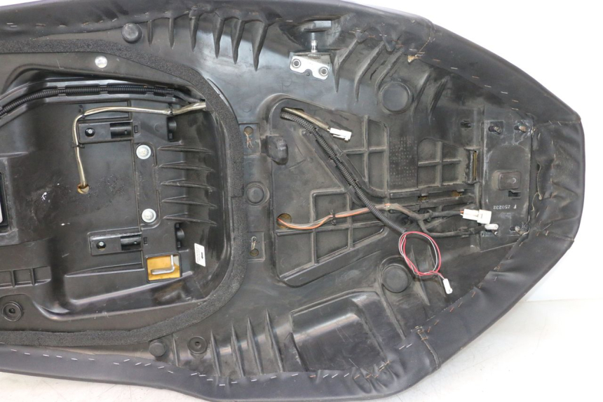 photo de ZITSEL SUZUKI BURGMAN EXECUTIVE ABS 650 (2006 - 2012) - Andere kijkhoek