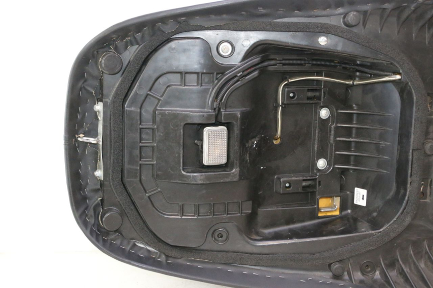 photo de ZITSEL SUZUKI BURGMAN EXECUTIVE ABS 650 (2006 - 2012) - Technische close-up