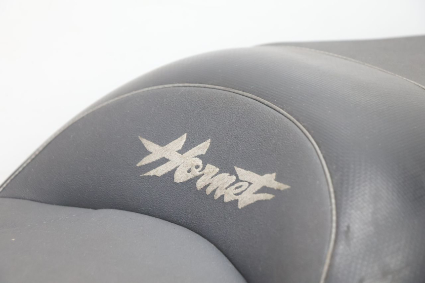 photo de ZIT HONDA CB F HORNET 600 (2005 - 2006) - Gecontroleerd onderdeel