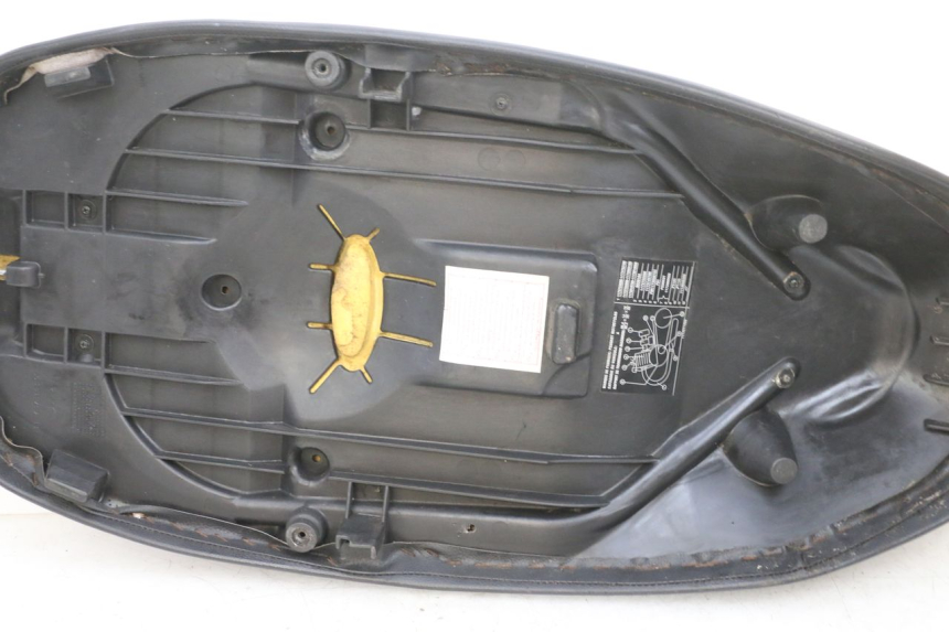 photo de ZITSEL PEUGEOT ELYSEO 125 (1999 - 2004) - Bevestigingspunten