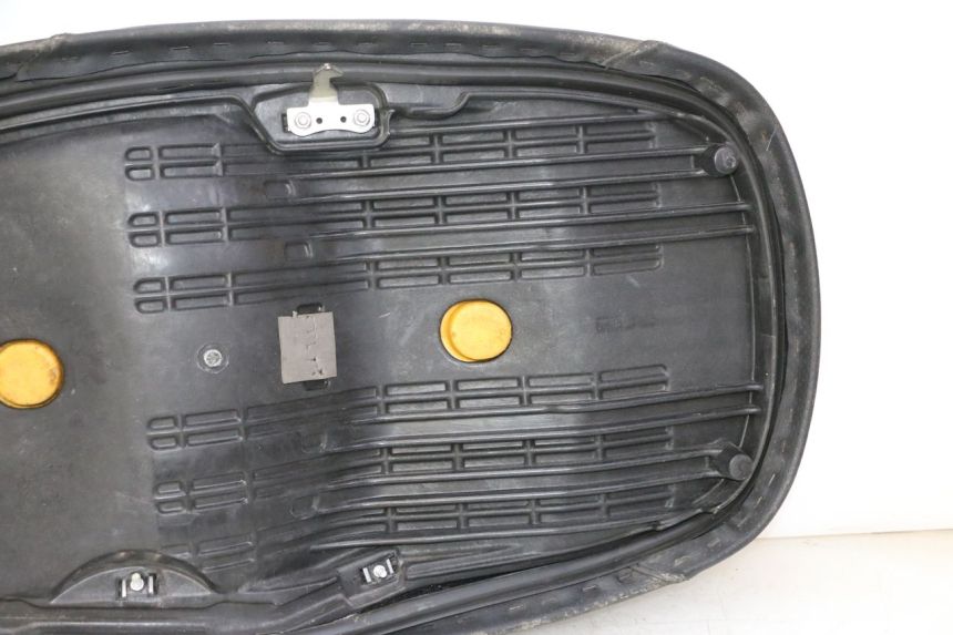 photo de ZITJE HONDA FES S-WING SWING ABS 125 (2007 - 2015) - Visuele inspectie