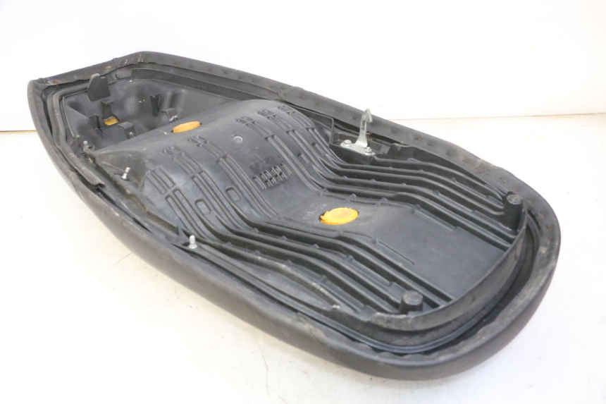 photo de ZITJE HONDA FES S-WING SWING ABS 125 (2007 - 2015) - Zoom op gebruiksstaat