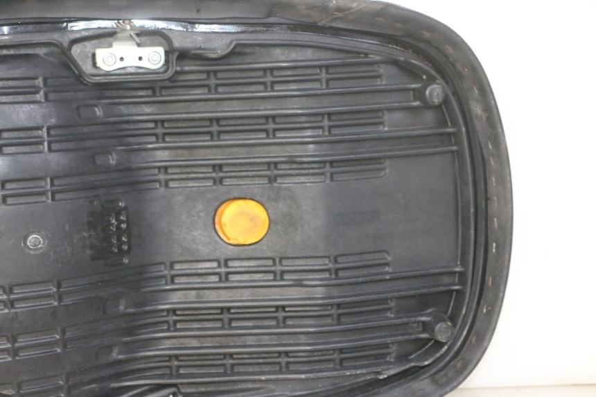 photo de ZITJE HONDA FES S-WING SWING ABS 125 (2007 - 2015) - Staat van het oppervlak