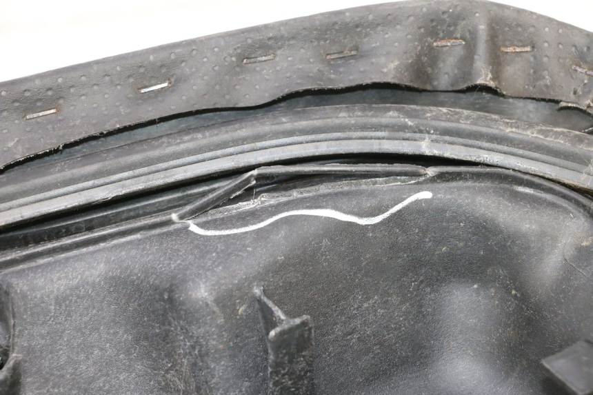 photo de ZITJE HONDA FES S-WING SWING ABS 125 (2007 - 2015) - Visuele inspectie