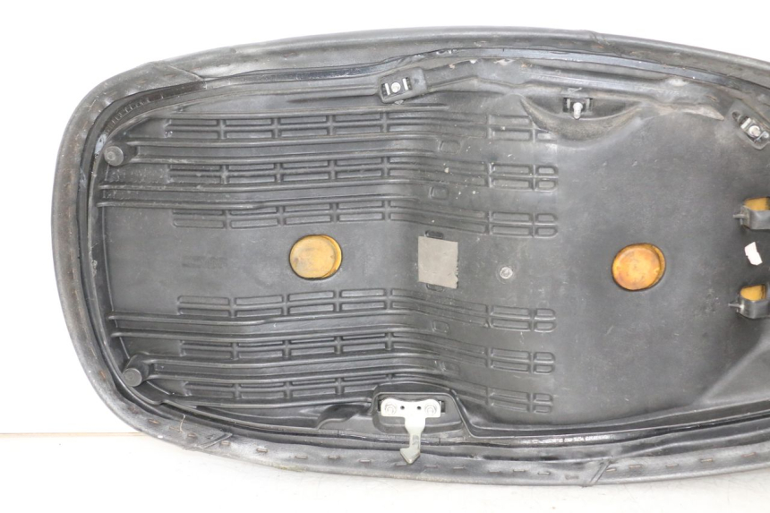 photo de ZITSEL HONDA FES S-WING SWING 125 (2007 - 2015) - Detailaanzicht