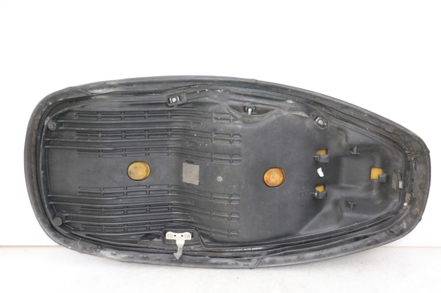 photo de ZITSEL HONDA FES S-WING SWING 125 (2007 - 2015) - Visuele inspectie