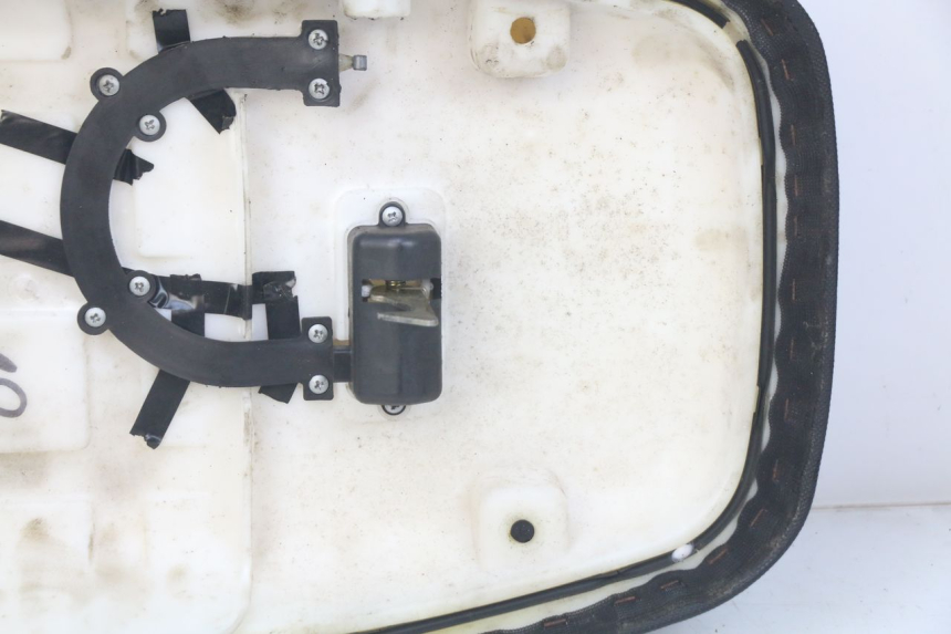 photo de ZITSEL KREIDLER FLORY CLASSIC 4T 50 (2013 - 2023) - Zoom op componenten