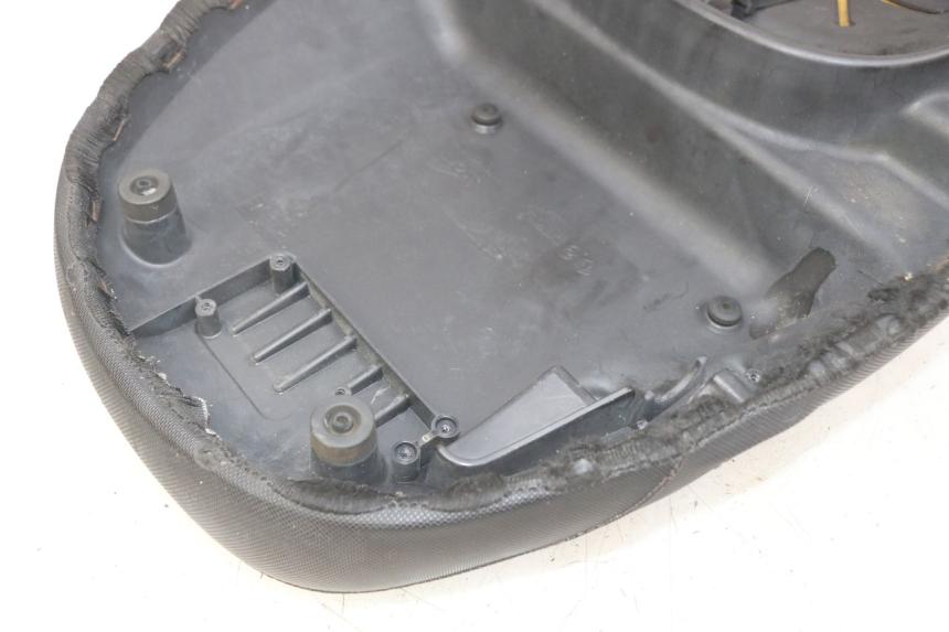 photo de ZITSEL PIAGGIO FLY 2T 50 (2004 - 2017) - Zoom op componenten