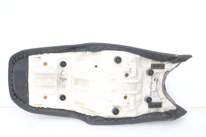 photo de ZITSEL YAMAHA FZ6 FAZER S2 600 (2007 - 2011) - Markeringen en referenties