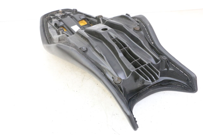 photo de ZITSEL BMW G310 R 310 (2016 - 2020) - Zoom op gebruiksstaat