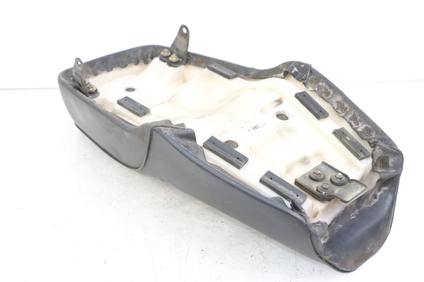 photo de ZITJE SUZUKI GN 125 (1997 - 2000) - Andere kijkhoek