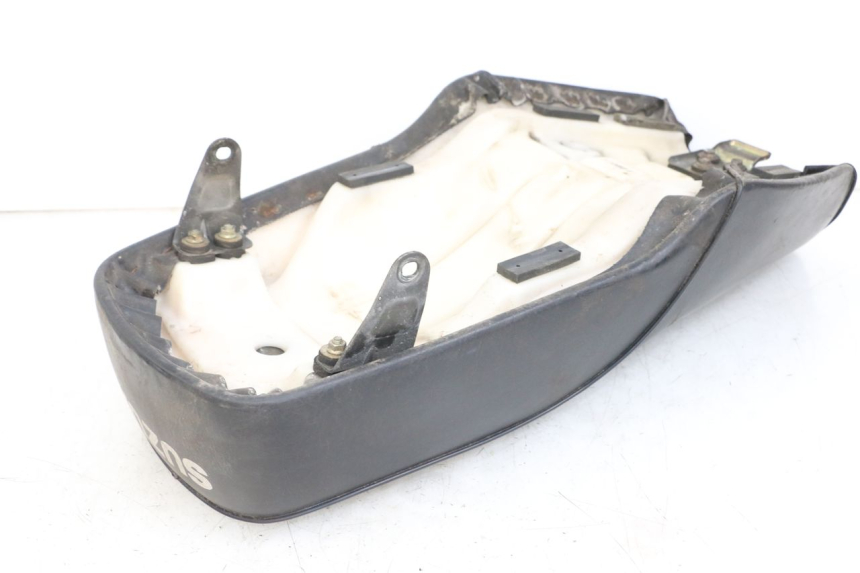 photo de ZITJE SUZUKI GN 125 (1997 - 2000) - Technische close-up