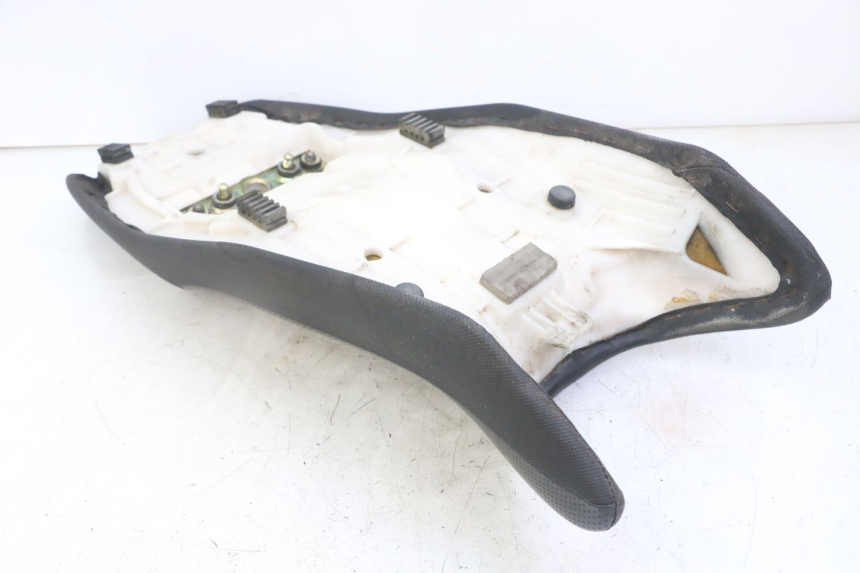 photo de ZITSEL SUZUKI GS GSE 500 (2001 - 2003) - Zoom op gebruiksstaat