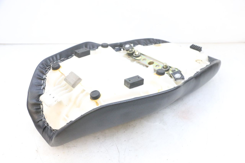 photo de ZITSEL SUZUKI GSF N BANDIT 600 (1996 - 1999) - Zoom op gebruiksstaat