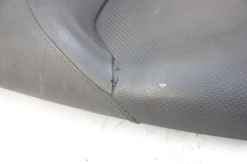 photo de ZITJE HONDA FES S-WING SWING ABS 125 (2007 - 2015) - Detail van het onderdeel