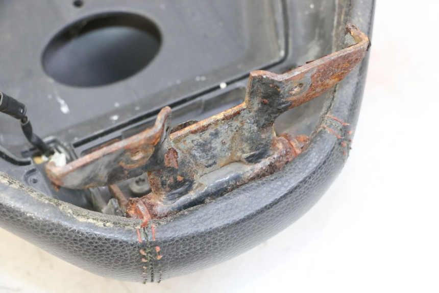 photo de ZITSEL PIAGGIO IE MP3 YOURBAN 300 (2011 - 2016) - Detail van het onderdeel