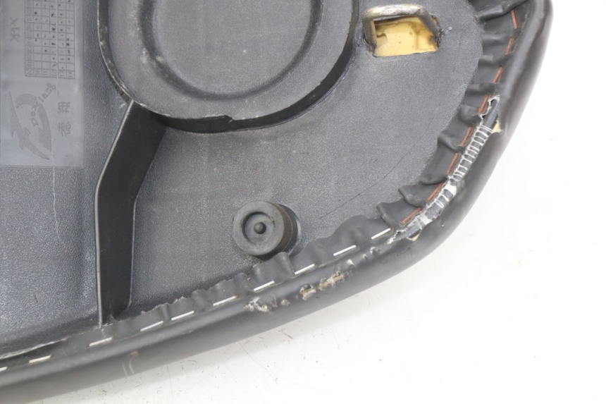 photo de ZITSEL PEUGEOT KISBEE 2T 50 (2010 - 2017) - Gecontroleerd onderdeel