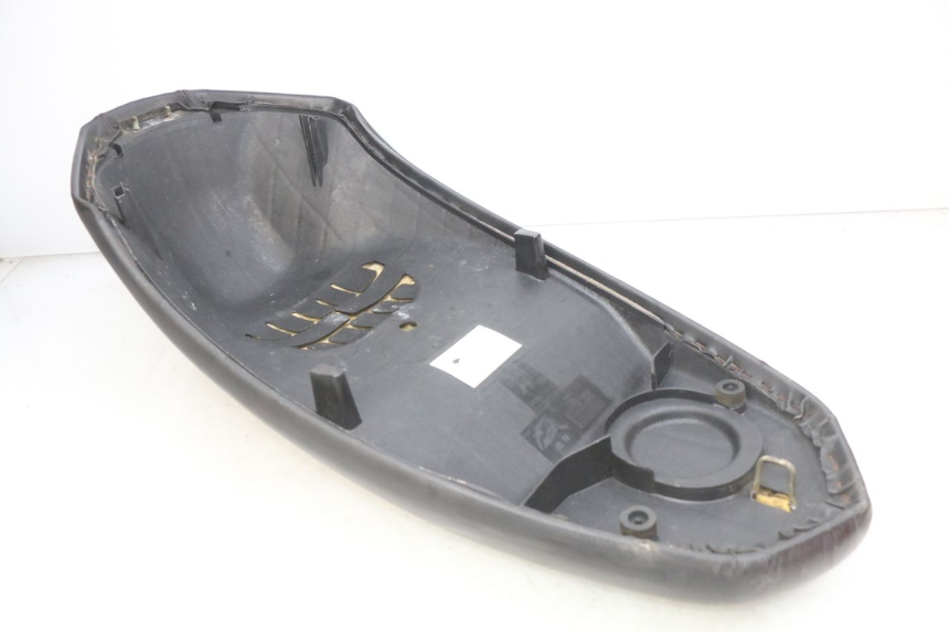 photo de ZITSEL PEUGEOT KISBEE 2T 50 (2010 - 2017) - Zoom op componenten