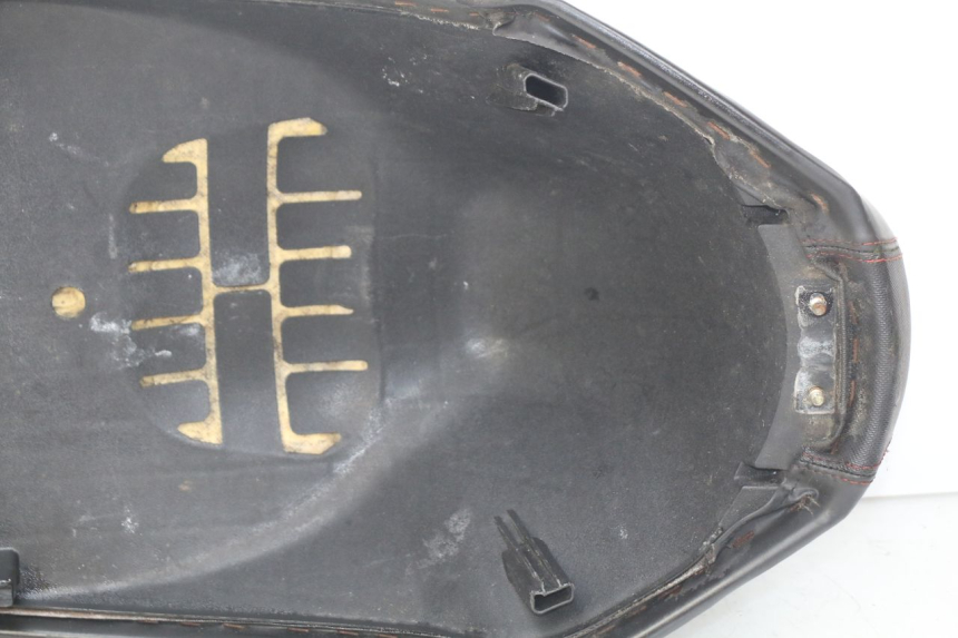 photo de ZITSEL PEUGEOT KISBEE 2T 50 (2010 - 2017) - Alternatieve hoek