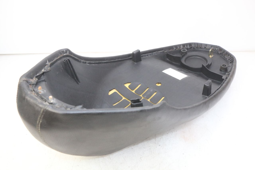 photo de ZITSEL PEUGEOT KISBEE 2T 50 (2010 - 2017) - Bevestigingspunten