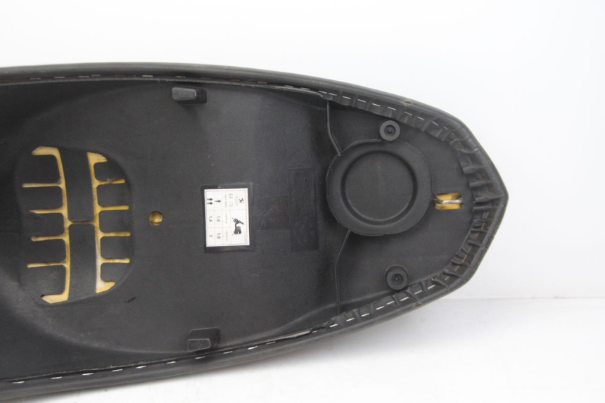 photo de ZITSEL PEUGEOT KISBEE 4T 50 (2018 - 2022) - Markeringen en referenties