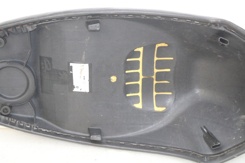 photo de ZITSEL PEUGEOT KISBEE 4T 50 (2010 - 2017) - Zoom op componenten