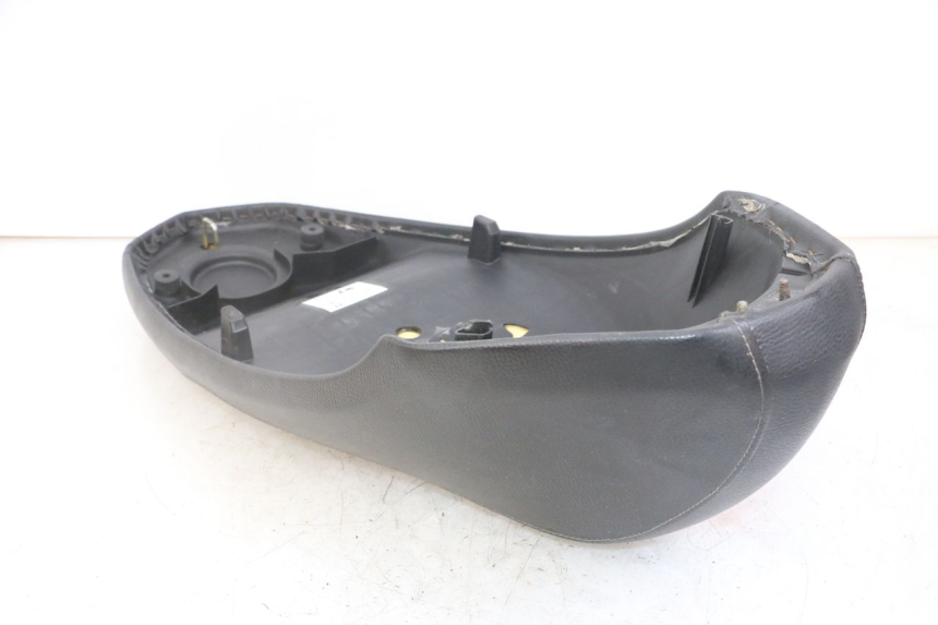 photo de ZITSEL PEUGEOT KISBEE 4T 50 (2018 - 2022) - Bevestigingspunten