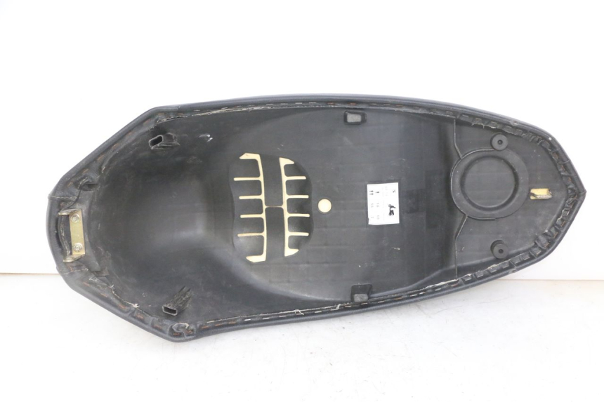 photo de ZITSEL PEUGEOT KISBEE 4T 50 (2018 - 2022) - Zoom op gebruiksstaat