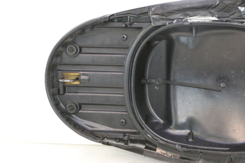 photo de ZITSEL PIAGGIO LIBERTY IGET 4T 50 (2021 - 2025) - Zoom op gebruiksstaat