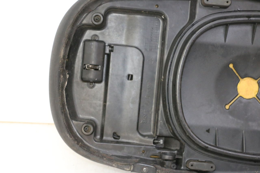 photo de ZITSEL PIAGGIO LXV 4T 50 (2009 - 2013) - Focus op structuur