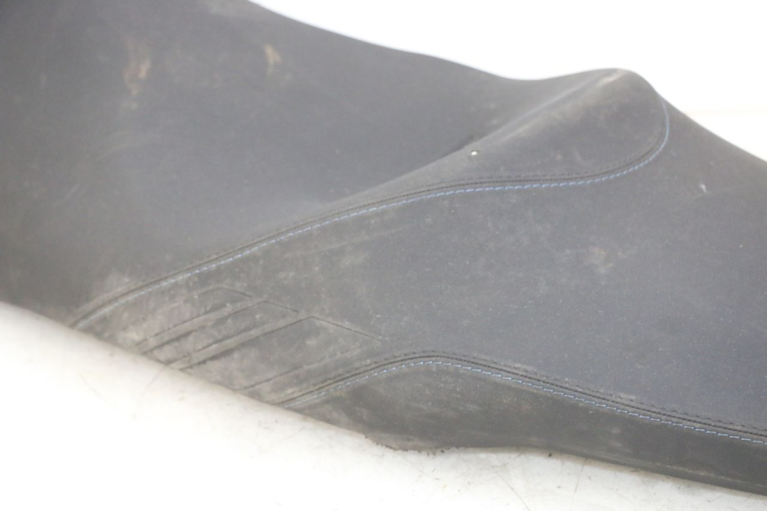 photo de ZITJE PIAGGIO MP3 HPE 310 (2024 - 2025) - Alternatieve hoek