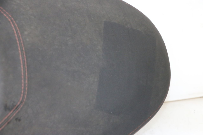 photo de ZITSEL PIAGGIO MP3 HPE 300 (2019 - 2026) - Zoom op kwaliteit