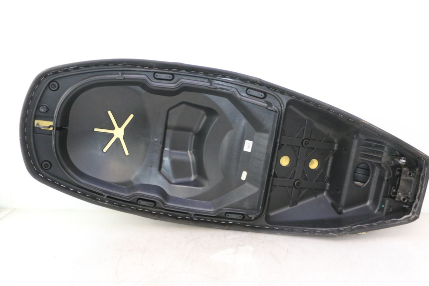 photo de ZIT PIAGGIO MP3 HPE 530 (2022 - 2026) - Zoom op kwaliteit