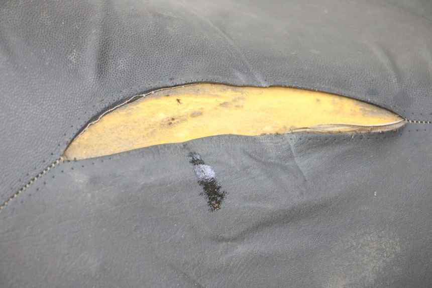 photo de ZITSEL PIAGGIO MP3 LT 300 (2010 - 2016) - Staat van het oppervlak