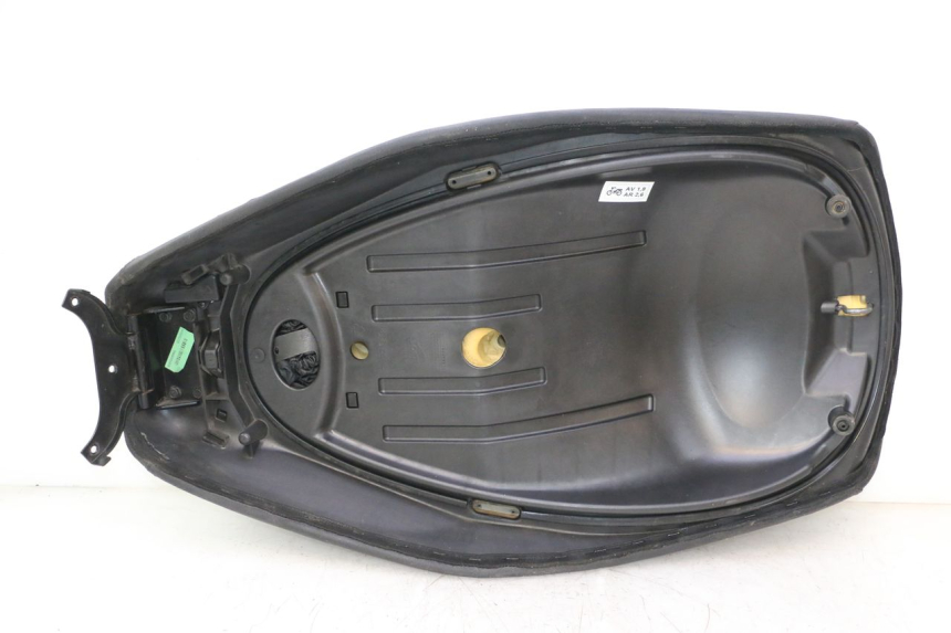 photo de ZITSEL PIAGGIO MP3 LT 300 (2010 - 2016) - Zoom op kwaliteit