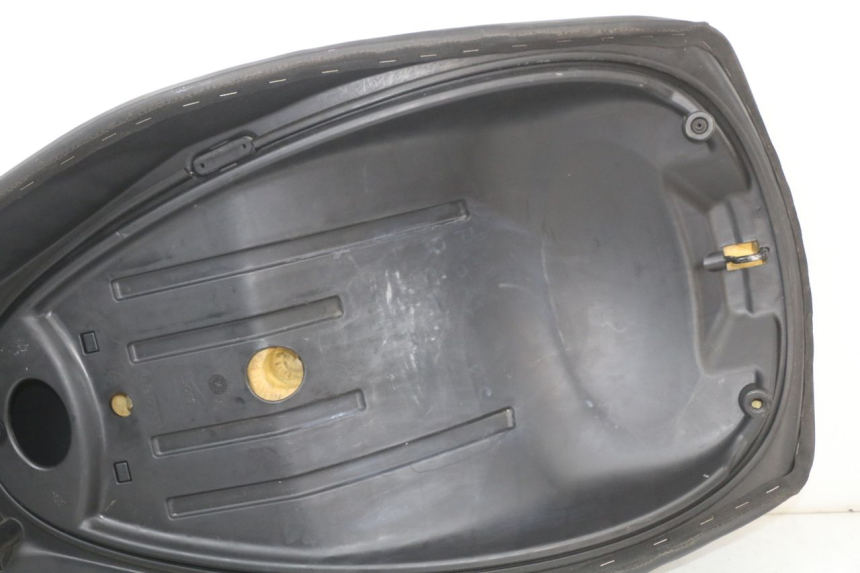 photo de ZITSEL PIAGGIO MP3 125 (2006 - 2014) - Kenmerkende details